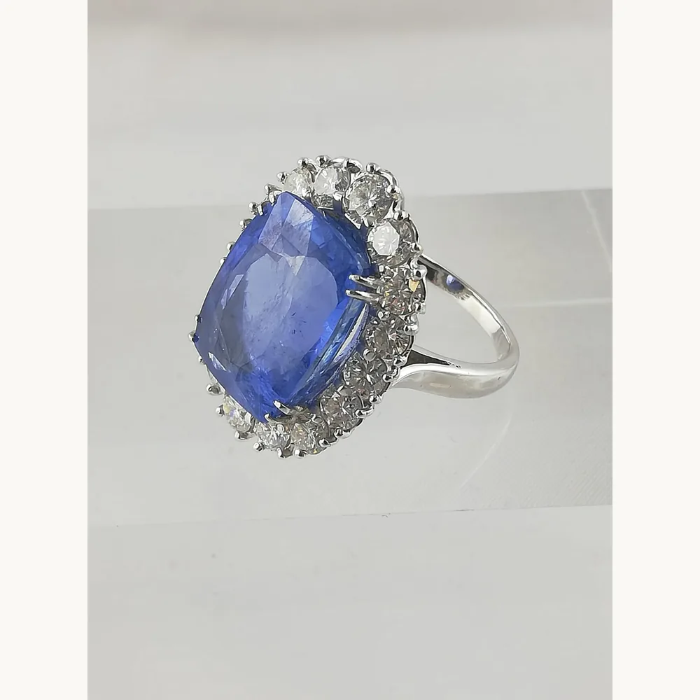 Bague saphir et diamants pour expertise de pierre precieuse - Nice